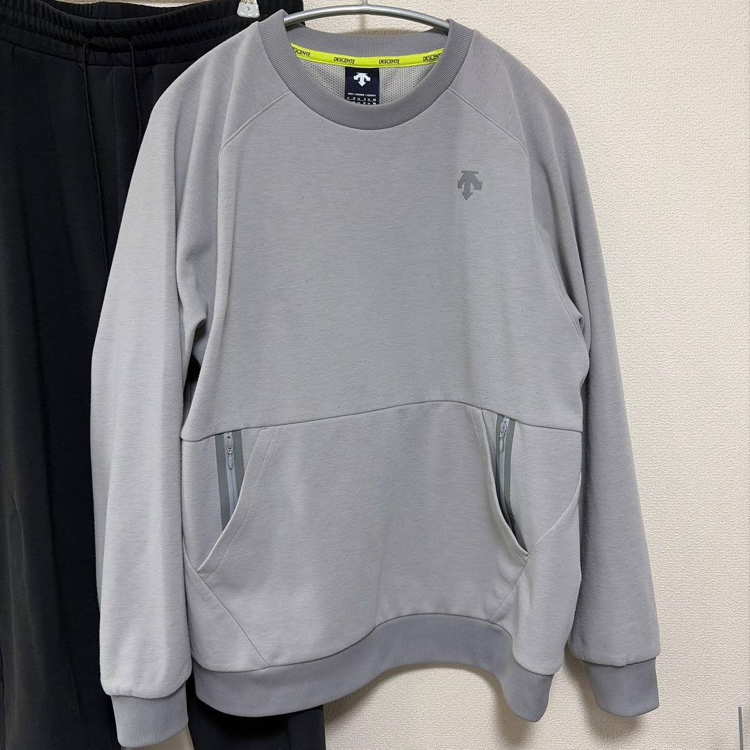 デサント　トレーニングウェア上下　Mサイズ