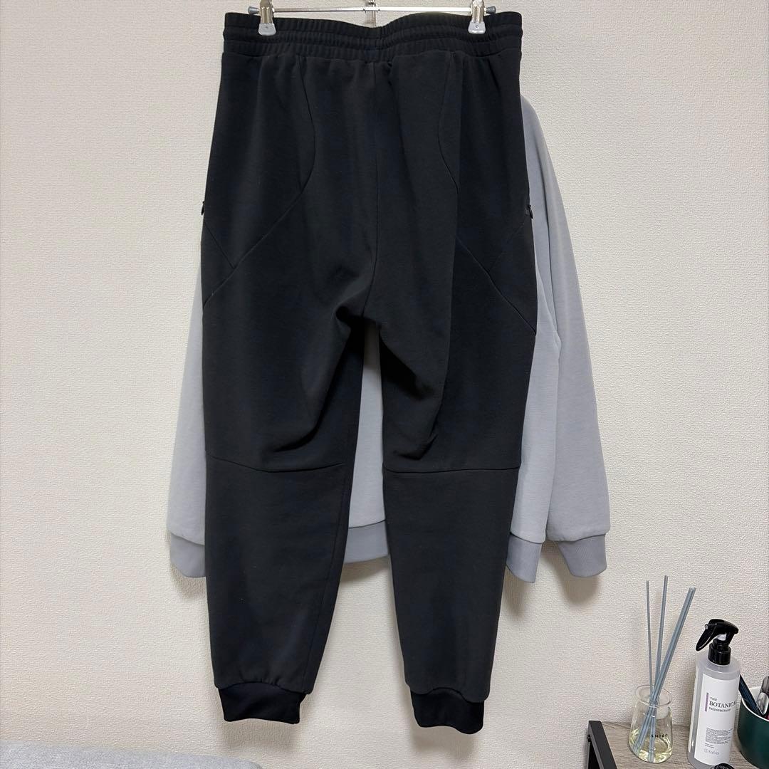 デサント　トレーニングウェア上下　Mサイズ