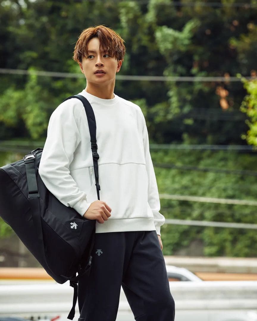 デサント　トレーニングウェア上下　Mサイズ