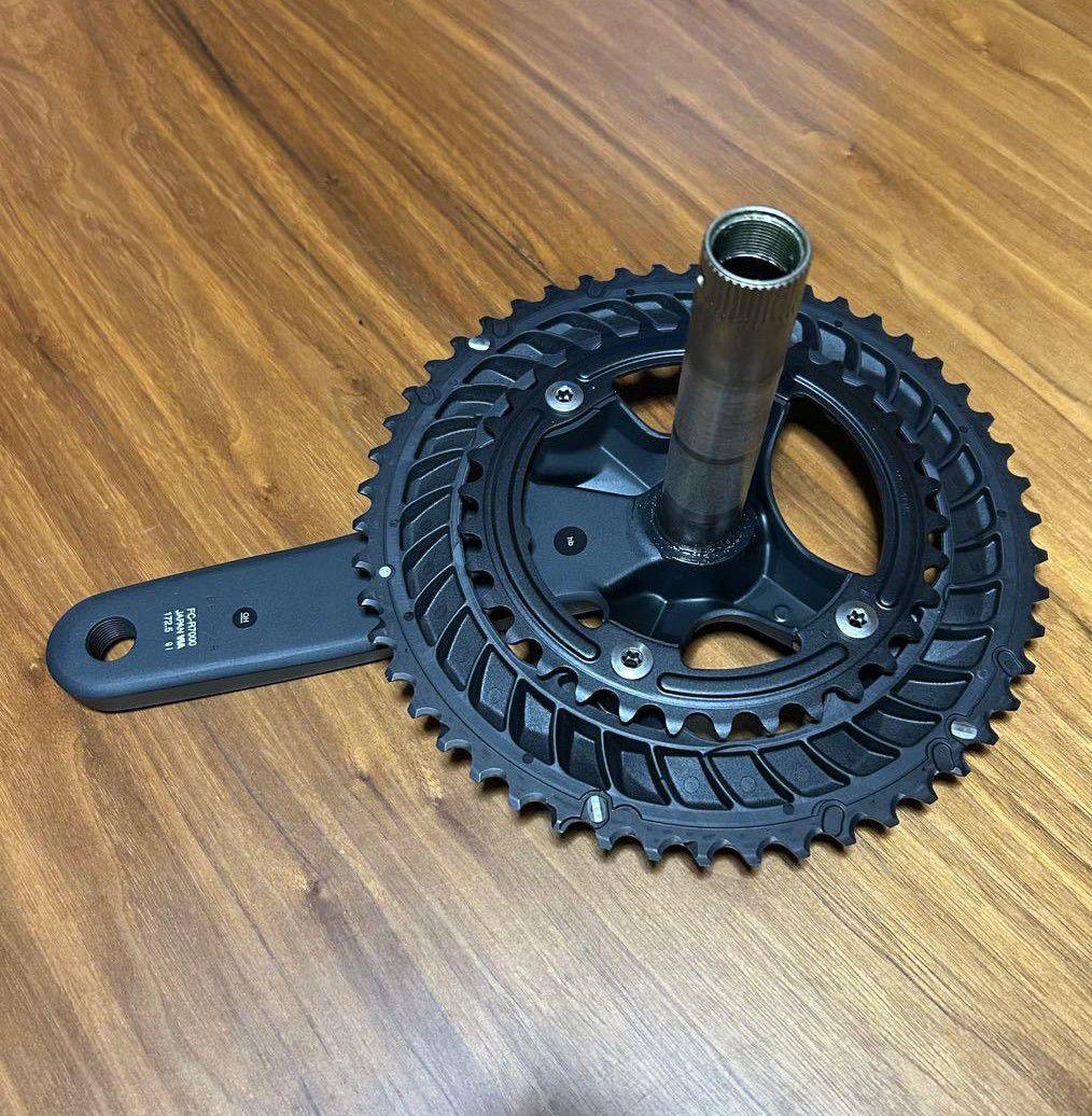 Shimano 105 クランクセット ブラック