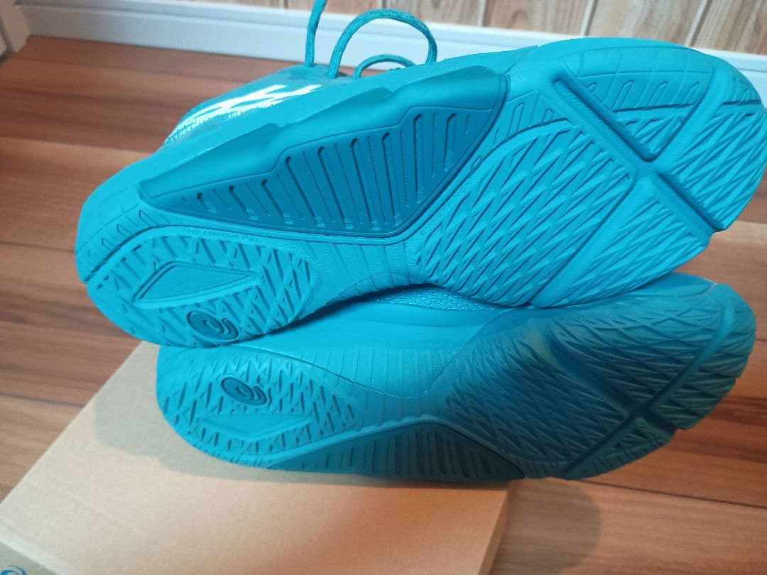 アシックス　アンプレアレス2 新品　25cm