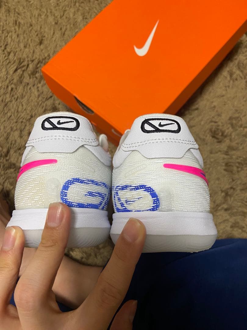 ナイキ　ティエンポ　リアクトガトIC