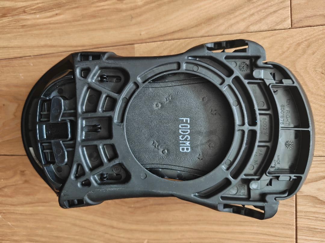 FLUX DS ハイバック ベースプレート