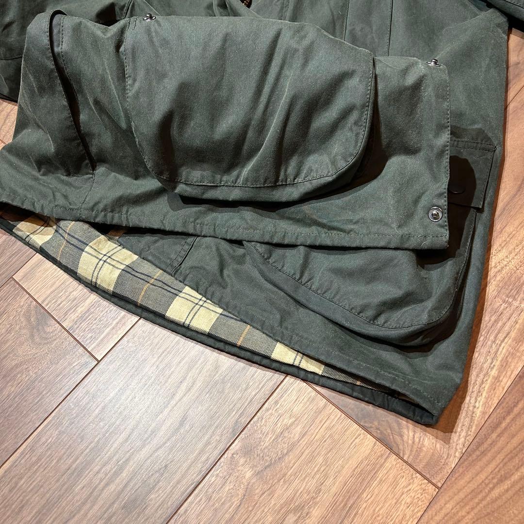 美品Barbour Beaufort 40セージ オイルドジャケット バブアー