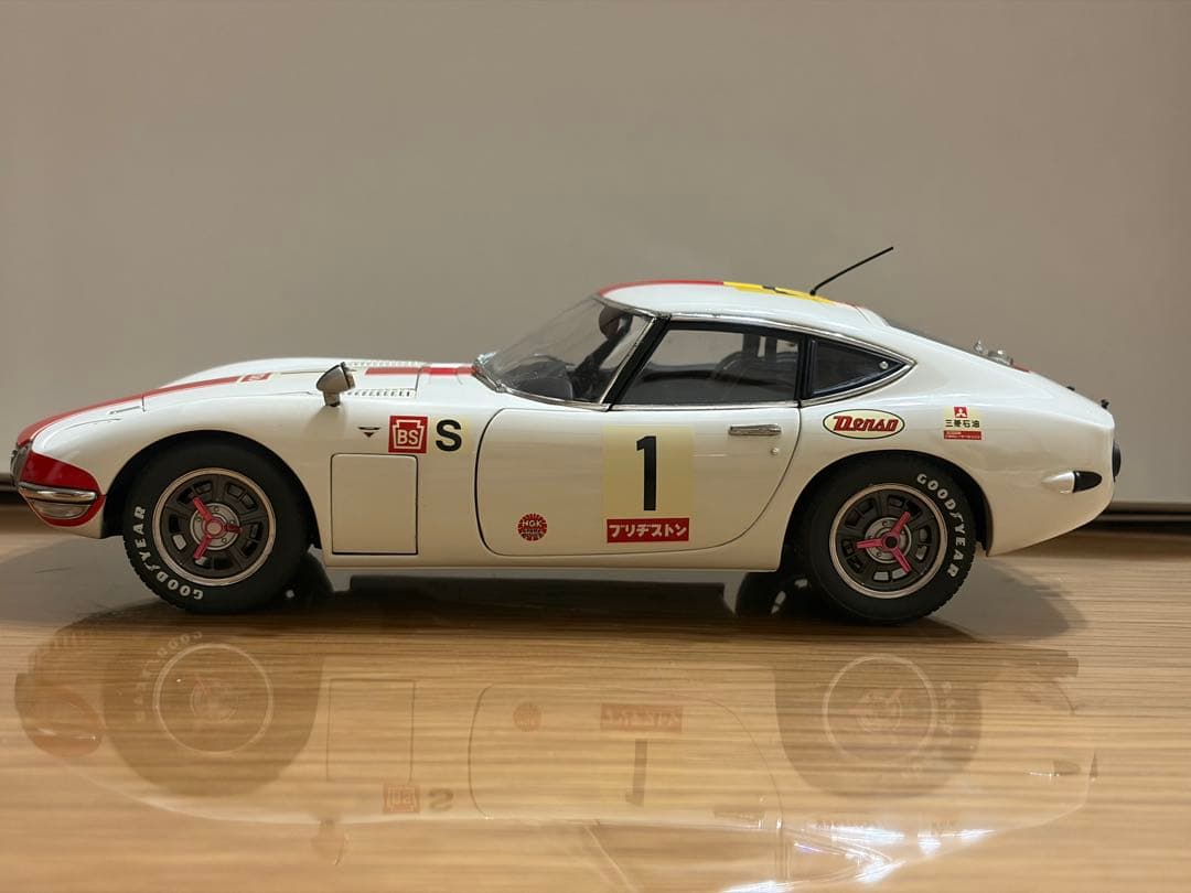 TOYOTA 2000GT 24 HRS オートアート1/18
